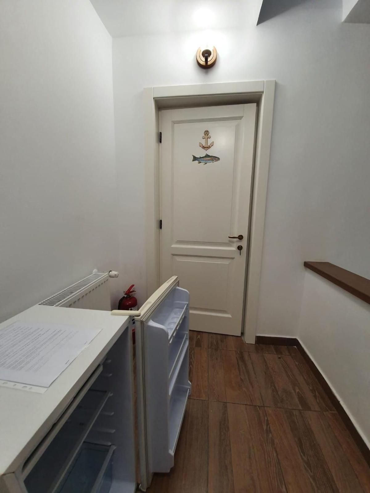 Pensiunea Iasmina Si Pescarul Călimăneşti Buitenkant foto